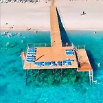 Goldcity De Deniz-doga Manzarali Villa, Isitmali Havuz,sauna,fitness ,fiber Wifi *