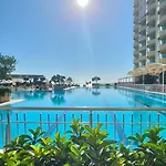 Goldcity De Deniz-doga Manzarali Villa, Isitmali Havuz,sauna,fitness ,fiber Wifi Βίλα *