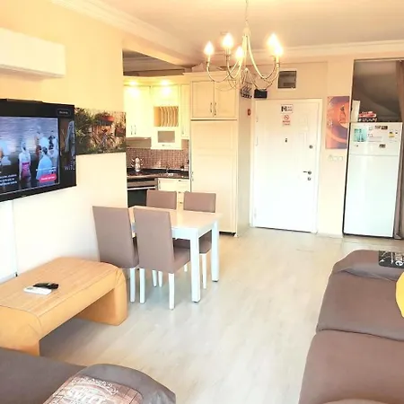 Villa Goldcity De Deniz-doga Manzarali Villa, Isitmali Havuz,sauna,fitness ,fiber Wifi