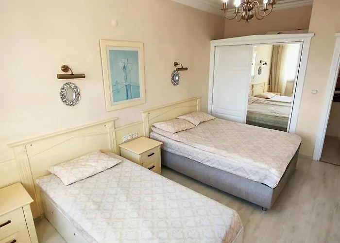 Goldcity De Deniz-doga Manzarali Villa, Isitmali Havuz,sauna,fitness ,fiber Wifi Villa Alanya