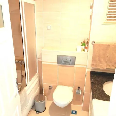 Goldcity De Deniz-doga Manzarali Villa, Isitmali Havuz,sauna,fitness ,fiber Wifi Αλάνια