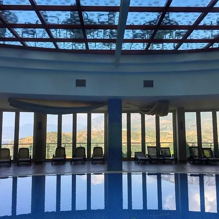 Goldcity De Deniz-doga Manzarali Villa, Isitmali Havuz,sauna,fitness ,fiber Wifi Αλάνια