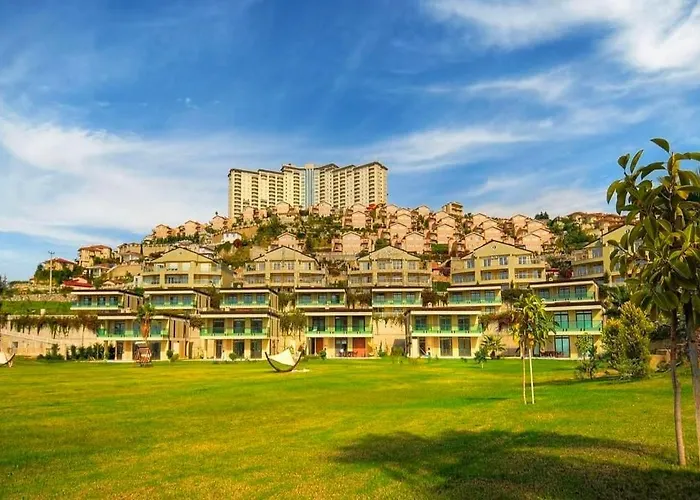 Villa Goldcity De Ana Binaya Yakın Deniz-doğa Manzaralı
