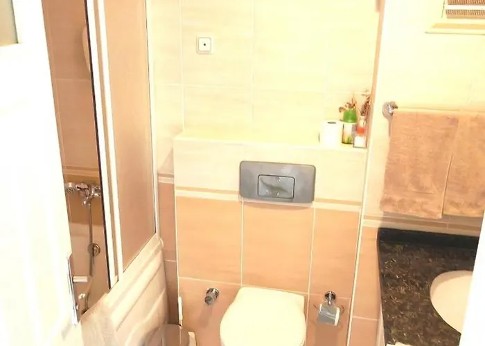 Goldcity De Ana Binaya Yakın Deniz-doğa Manzaralı Alanya