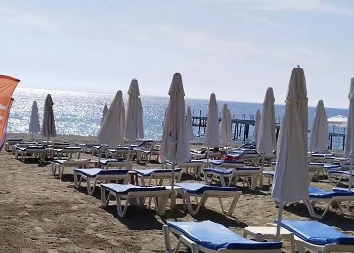 Goldcity De Ana Binaya Yakın Deniz-doğa Manzaralı *